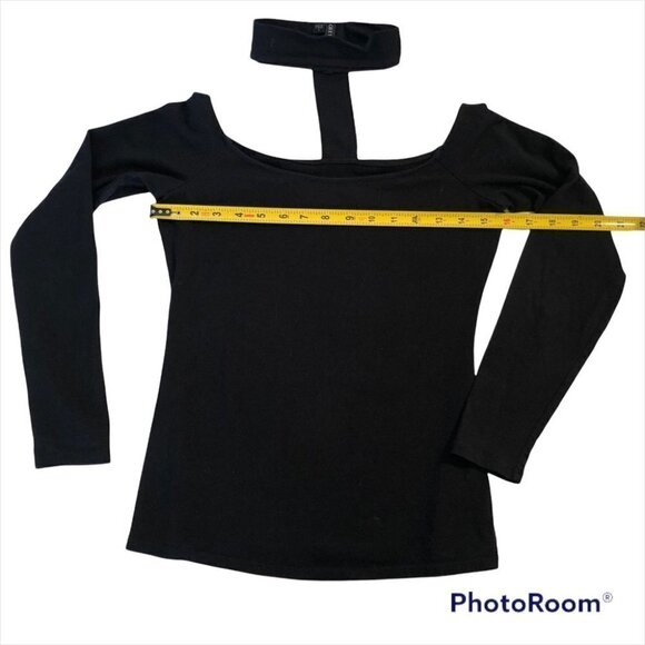 NWOT Guess Long sleeve Black Top Size Small with  Mock neckline - Picture 7 of 8
